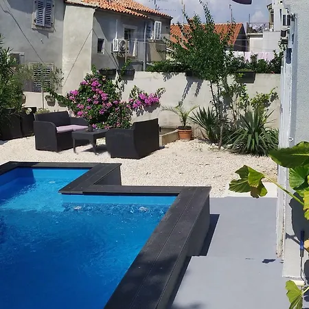 Apartment Captain Emo City Pula