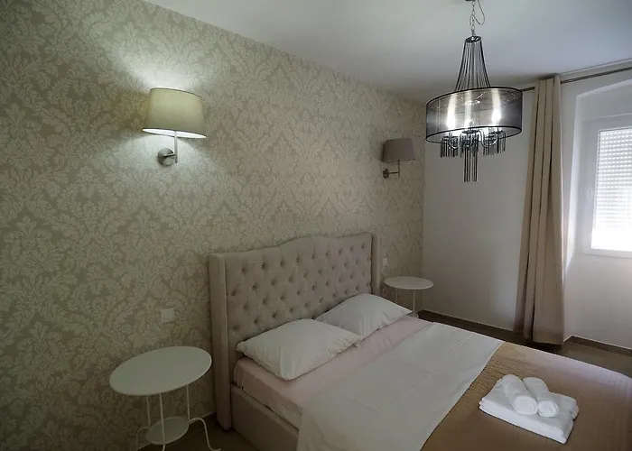 Captain Emo Διαμέρισμα Πούλα