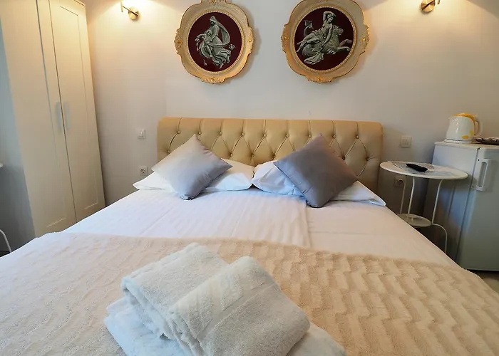 Captain Emo * Πούλα