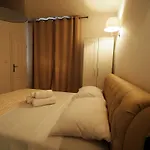 Captain Emo Appartement *