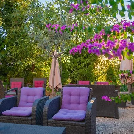 아파트 Captain Emo *