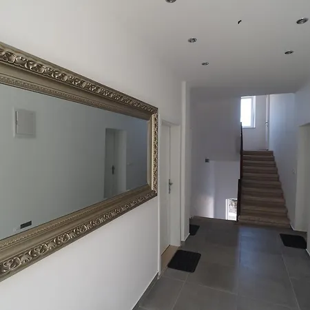 Captain Emo Appartement Pula