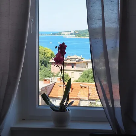 Captain Emo Appartement *