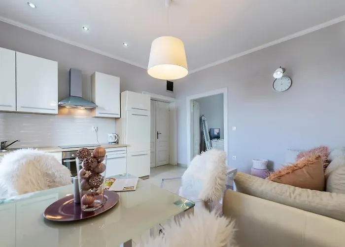 Captain Emo 아파트 *