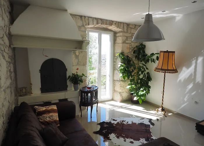 Captain Emo 아파트