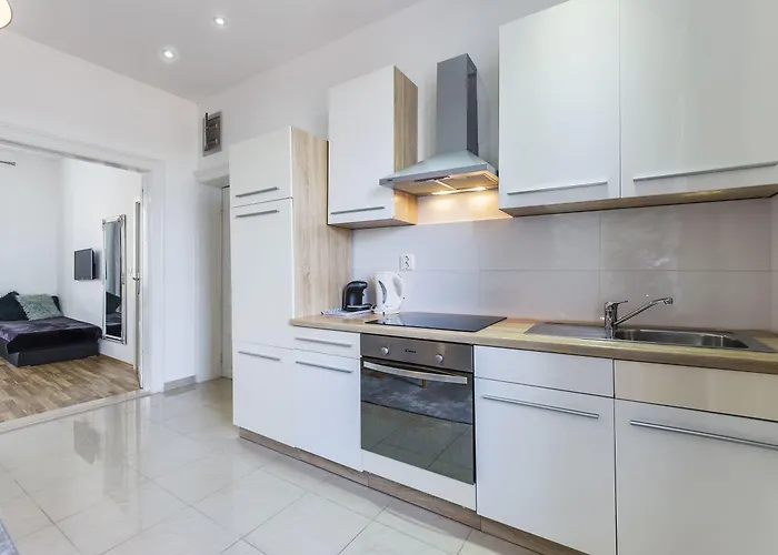 Captain Emo 아파트