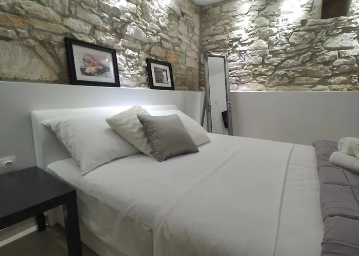 Captain Emo Lejlighed *