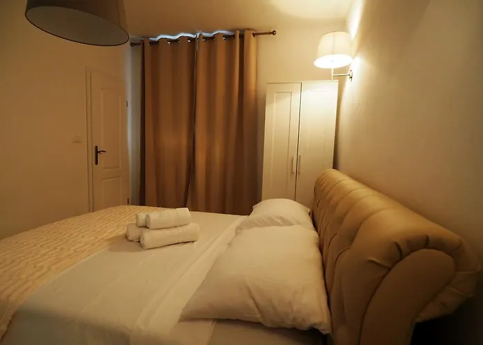 Captain Emo 아파트 *